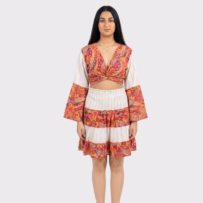 Gold Paisley Dream: The Must-Have Indian Set