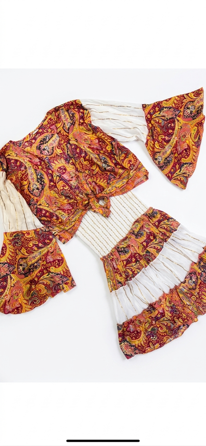 Gold Paisley Dream: The Must-Have Indian Set